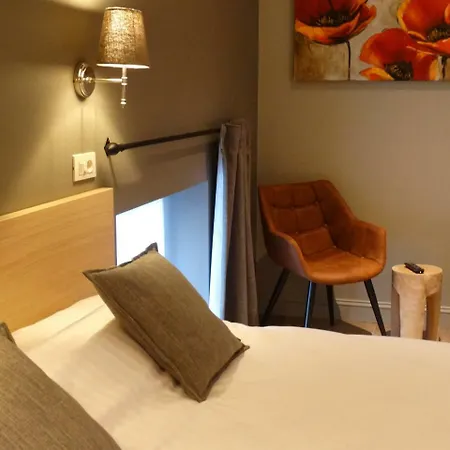 Hotel Le Fenil Celles (Namur)