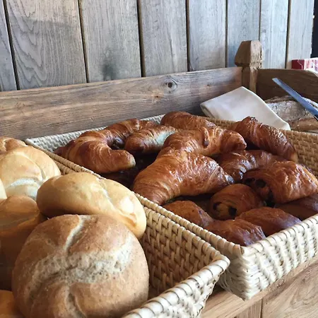 Le Fenil 3* Celles (Namur)