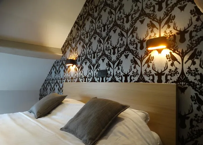 Отель Le Fenil 3*