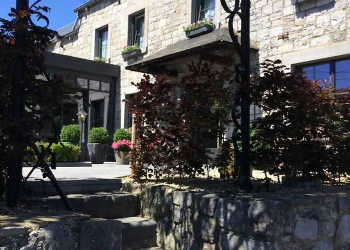 Отель Le Fenil Celles (Namur)