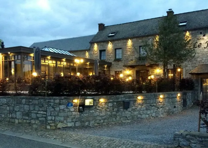 Le Fenil Отель 3*