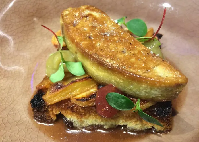 Отель Le Fenil Celles (Namur)